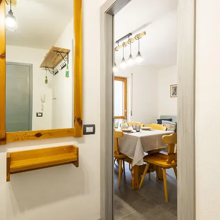 Appartamento Cacciatori By Interhome