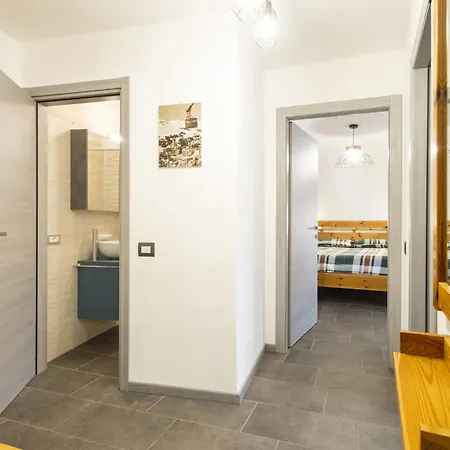 Appartamento Cacciatori By Interhome